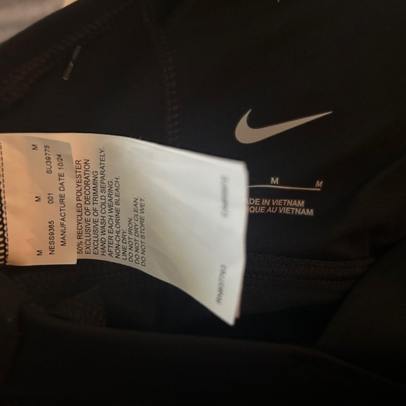 Nike Mesh Solid Edge V-Back One Piece Swimsuit, Black, Medium - NWT - Picture 5 of 6